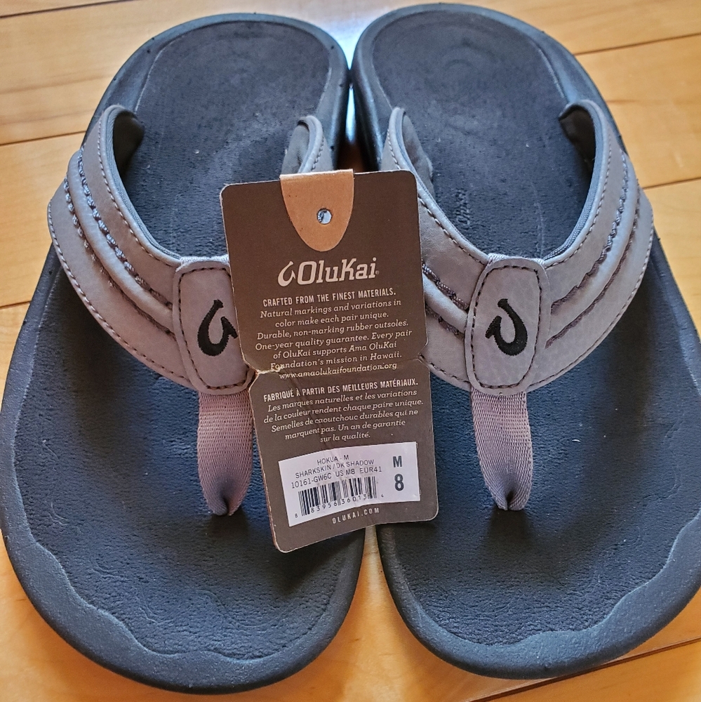 OluKai Hokua sandals